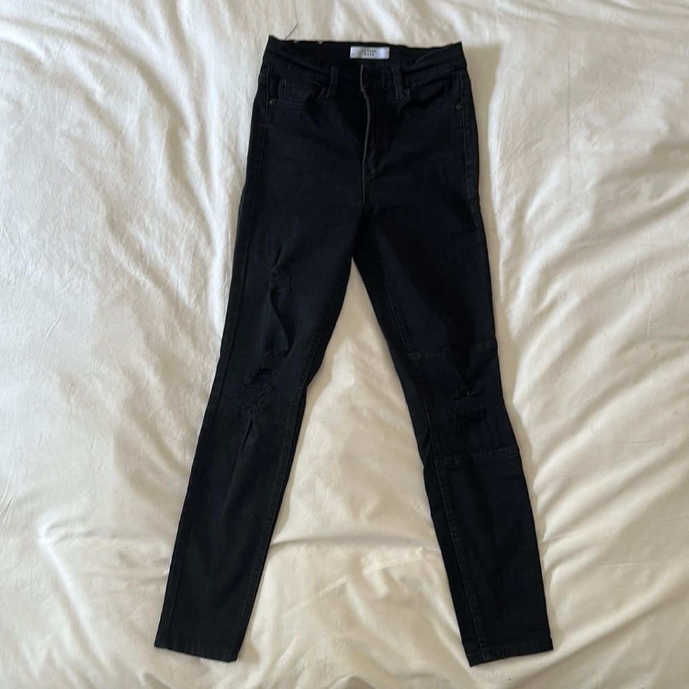 DYNDNM distressed black skinny jean